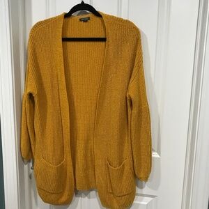 Wild Fable    Size: S.   Color: yellow